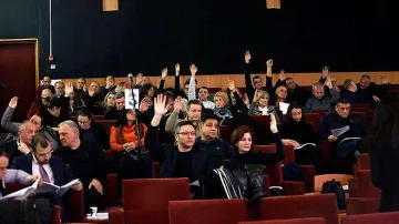 БСП заложи капан на Станишев за евролистата