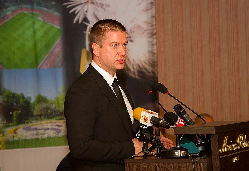 Старозагорският кмет съди 7 души за клевета