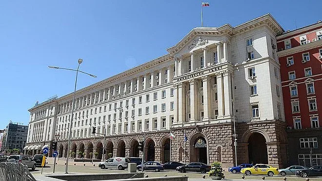 Правителството разглежда доклада за закупуване на Ф-16