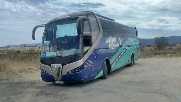 Българи останаха 17 часа на пътя заради развален автобус