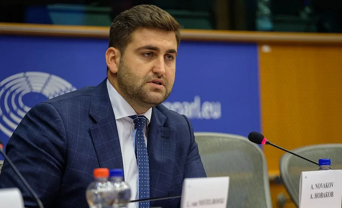 Евродепутат: Пакетът „Макрон” е лобизъм