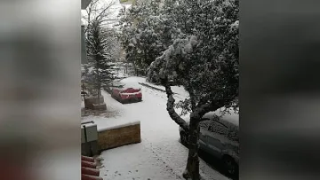 Снегът затвори „Кулата” за камиони