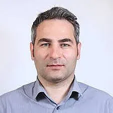 В ПЕТЪЧНИЯ СТАНДАРТ: Кой кого надвика край елхата 