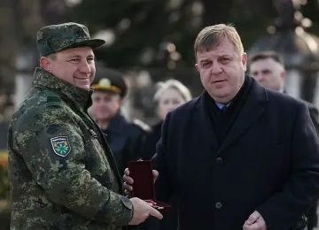 2020 г. може да има по-високи заплати в армията