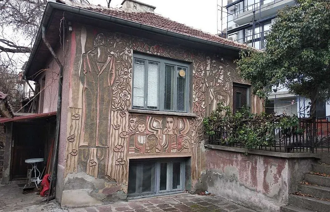 Свиха 9 картини на Майстора от частен дом в София