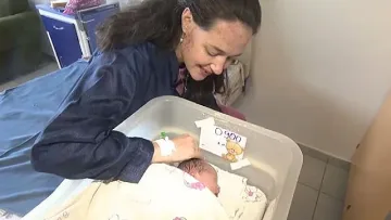 2 бебета проплакаха в новогодишната нощ в "Майчин дом"