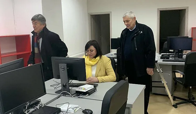 БСП-телевизията качена на сателит