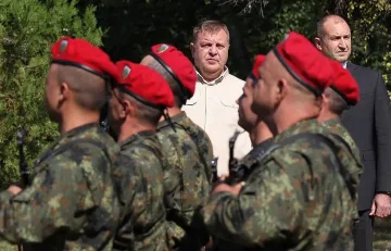 Новите военни повече от напускащите през 2018 г.