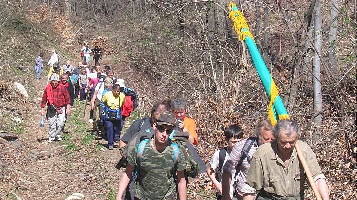 Мълчалив протест на туристи във Велики Преслав