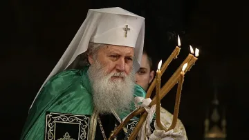 Неофит отслужи Света Рождественска литургия в „Св. Ал. Невски"