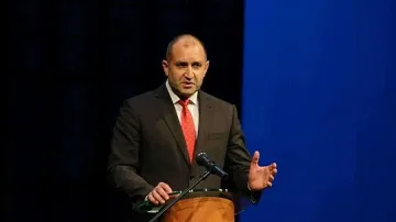 Радев: Нека станем по-добри и творим по добрина всеки ден