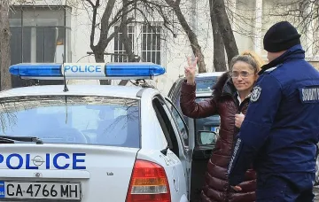 Пуснаха Иванчева