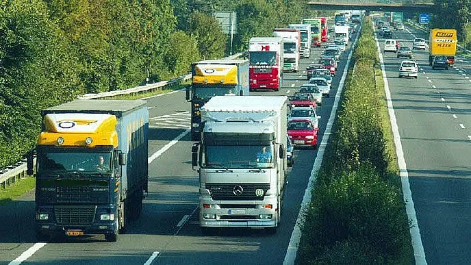 Без камиони в петък следобед и събота сутрин