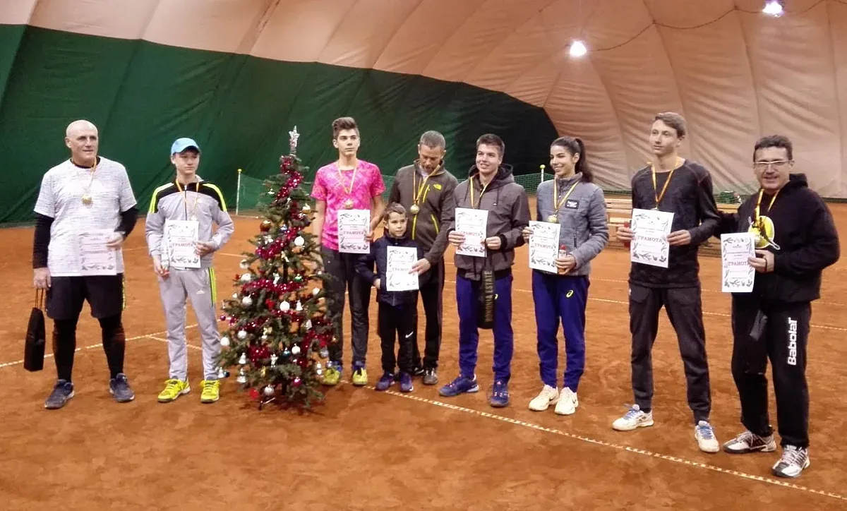 Емоции и тенис от висока класа в коледния турнир на СК "ДЕМА"