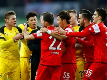 Борусия Дортмунд с първа загуба в Бундеслигата