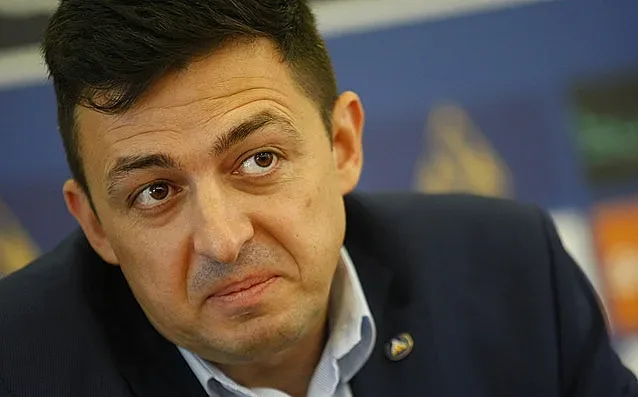 Шеф на Левски: Не вървим към фалит