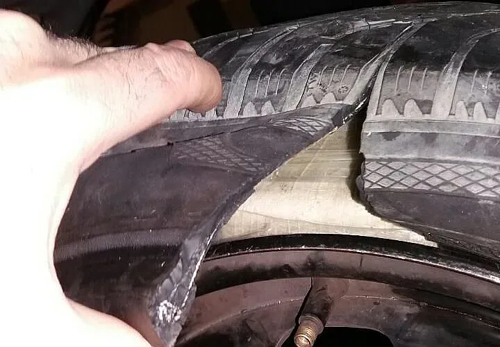 Хванаха хероин за 1 млн. в резервна гума на кола