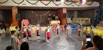 Коледен празник за деца със специални потребности