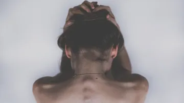 Как да се справим с болката в кръста и ставите?