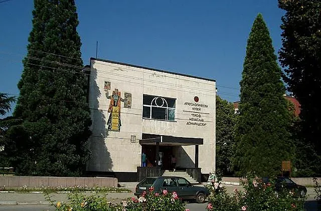 Счетоводителка присвоила близо 20 000 лева от музей