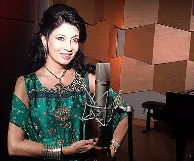 Диана Дафова пее любима балада на Ганди