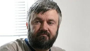 Теди Москов с поклон пред Еторе Скола