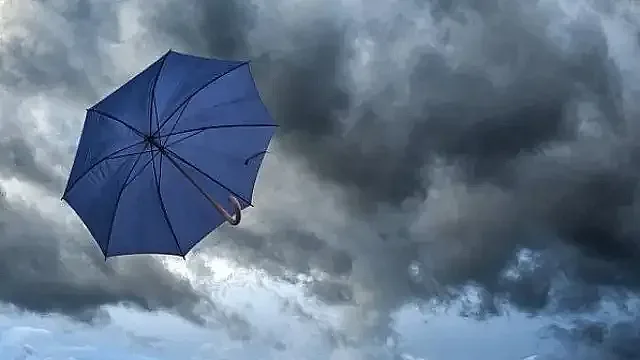 Обрат с времето. Халите идват