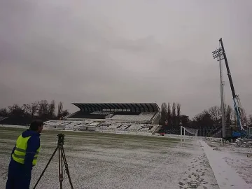 Стадион Славия светна