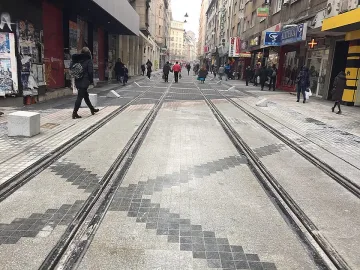 Представят новите ограничители на ул."Граф Игнатиев"