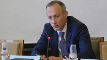 Минимум 1140 лева заплата  за школски директор