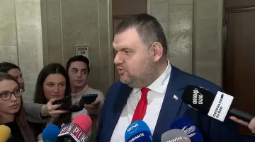 Пеевски за конституционния съдия: Няма да подкрепим слугата на Иво Прокопиев!