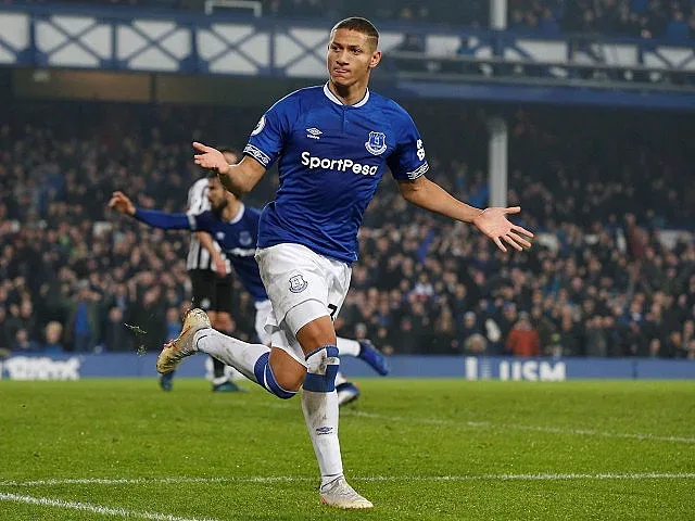 Барселона вади 40 млн. евро за нов нападател