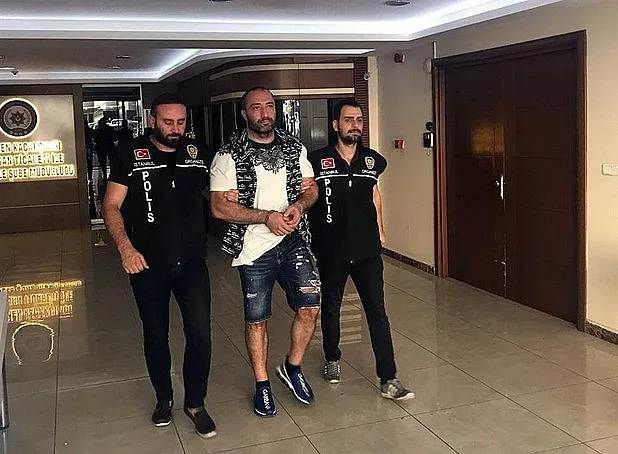 И Очите като Иванчева, жалва се от кошмарна килия