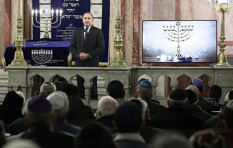 Радев: Агресивният национализъм и ксенофобията надигат глас