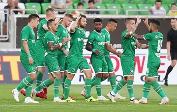 Лудогорец победи Славия без напрежение