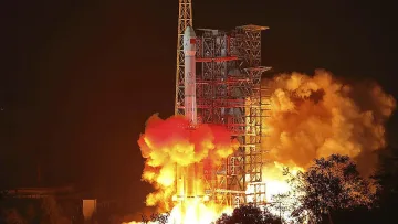 Китай праща семена и яйца на Луната