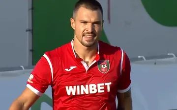 Божинов отказа на АЕЛ Лариса