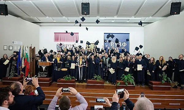 200 студенти от ВУЗФ положиха клетва като икономисти