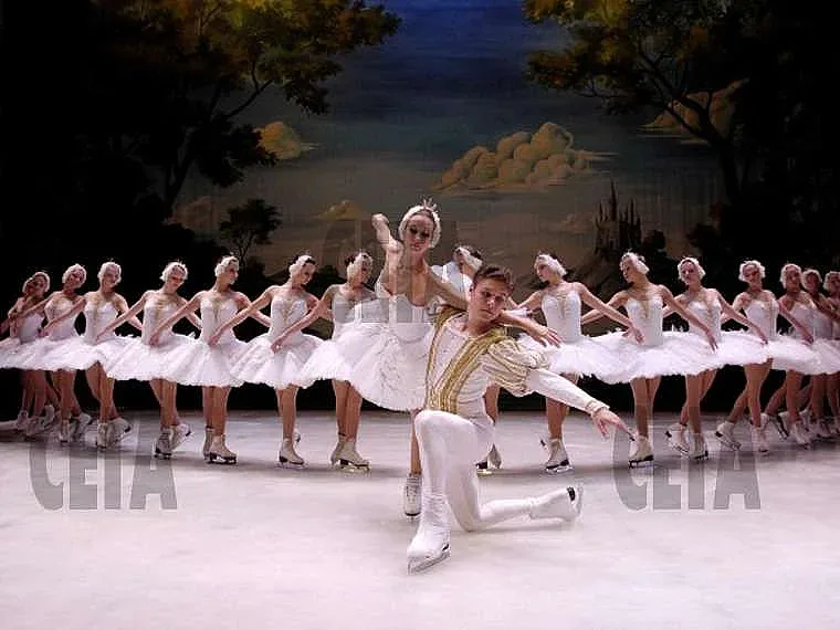 „Лебедово езеро“ върху лед