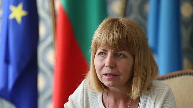 Фандъкова посочва в сряда наследника на Крусев