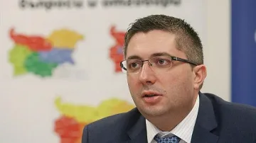 Нанков разказа за апартамента и заяви, че спи спокойно