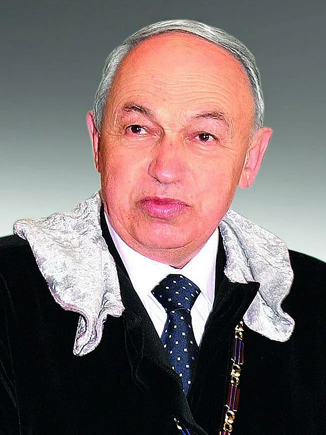 Проф. Христо Крачанов благодари с писмо за грижите на МБАЛ „Медлайн