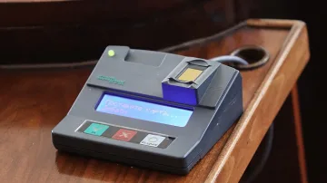 Депутатите гласуват Закона за хората с увреждания