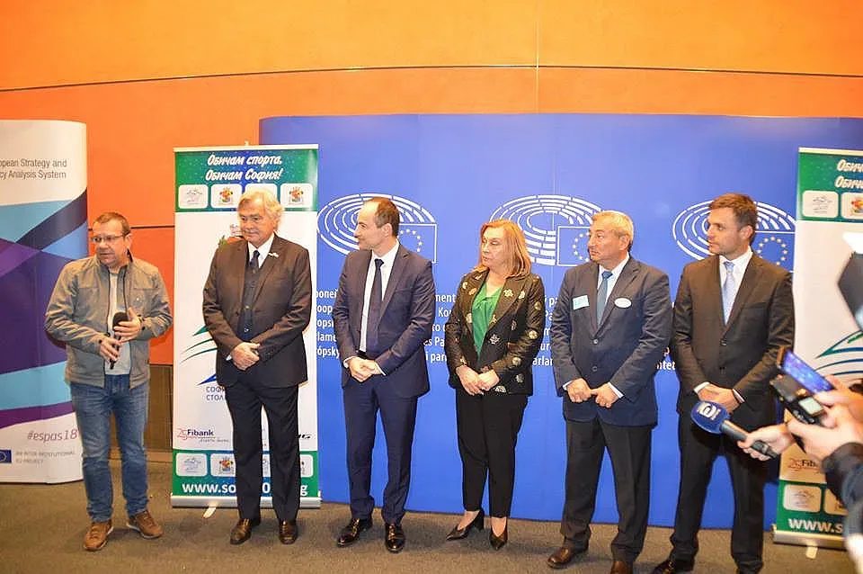 Фандъкова организира среща на евростолиците на спорта през 2019