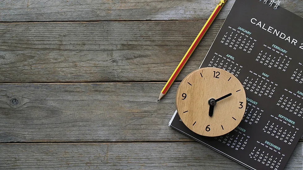 Може да въртим стрелките на часовника още 3 г.