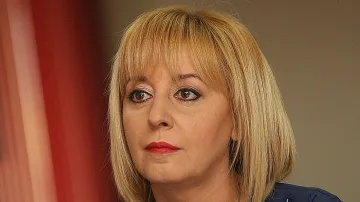 Мая Манолова: Институциите вършат работа под натиск