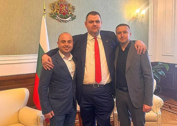 Знакова фигура в Пиринско премина в партията на Пеевски