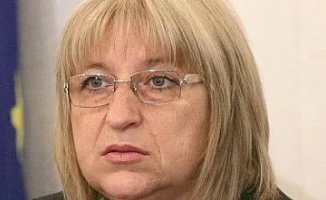 Цачева свиква съвещание заради килията на Иванчева