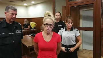 Адвокатът на Иванчева: Тя трябва да съди България