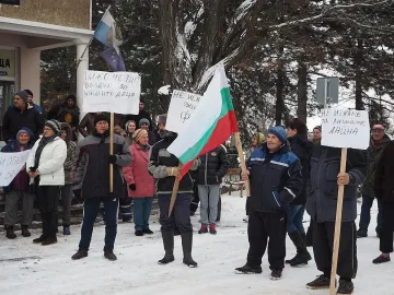 Жители на община Самуил на екопротест в село Богданци